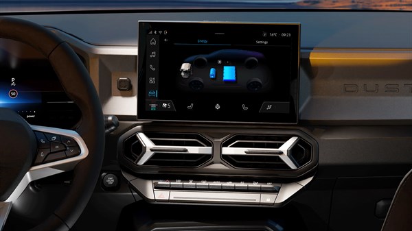 Renault Duster - access to E‑Tech full hybrid features